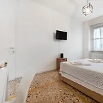 Enzina Guest house 3*