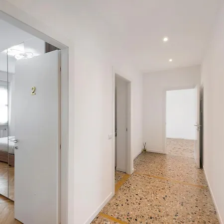 Enzina Guest house 3*