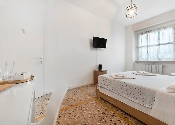 ゲストハウス Enzina