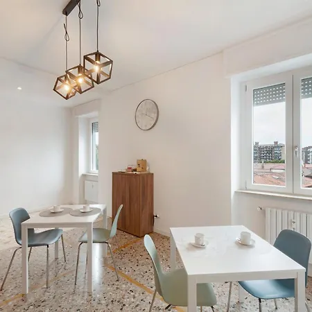 Enzina Maison d'hôtes Bergame